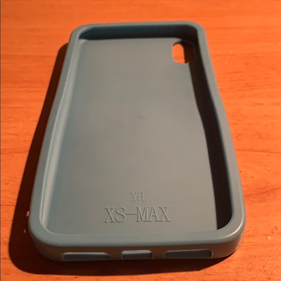 Iphone case - Picture 3 of 3